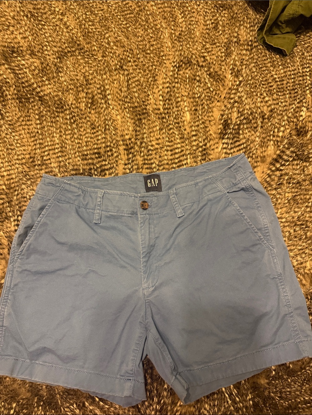 GAP women’s Sky Blue Chino Shorts